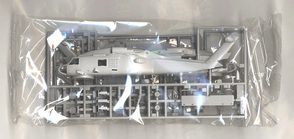 [Close]
SH-60B Seahawk (Plastic model) Contents1