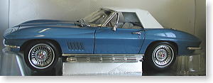 コルベット・スティングレー 327ロードスター(1967/ブルーメタリック) (ミニカー)