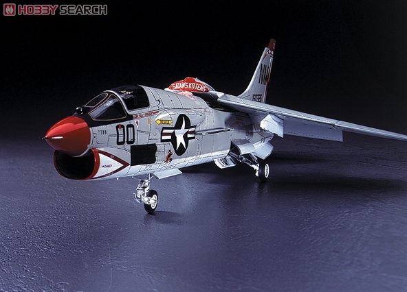 F-8E Crusader (Plastic model) Item picture1