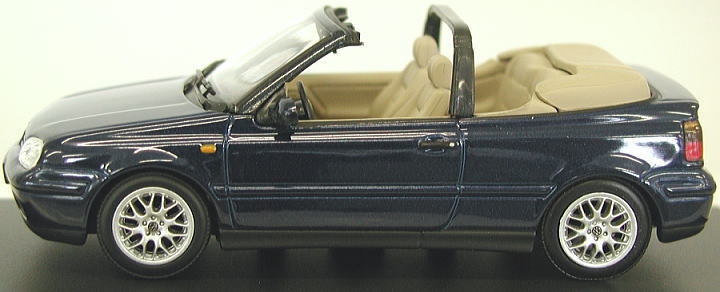 VW ゴルフ IV カブリオレ (メタリックブルー) (ミニカー) 商品画像1