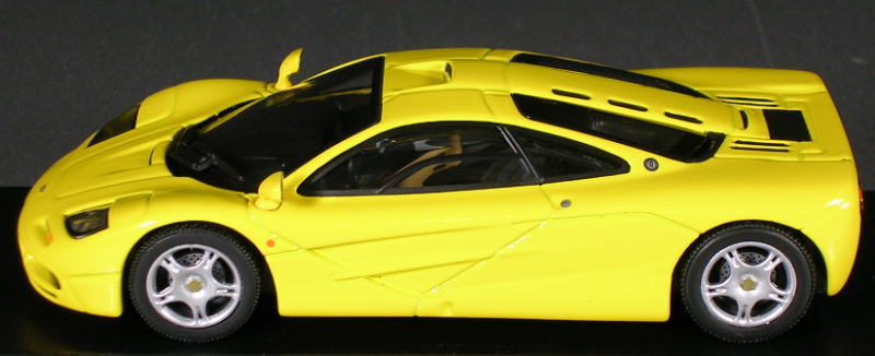 マクラーレン F1 GTR ロードカー 1996(イエロー) (ミニカー) 商品画像1