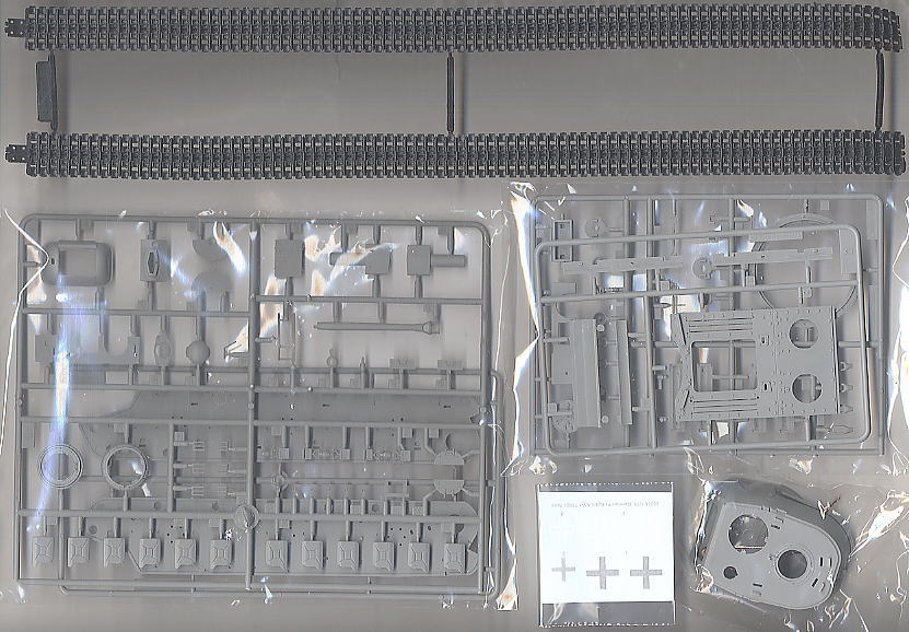 German Pz.Kpfw KV-1 756 (r) Tank (Plastic model) 中身3
