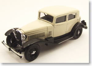 アルファ・ロメオ 1750 6C ベルリーナ(1932) (ホワイト/ブラック) (ミニカー)
