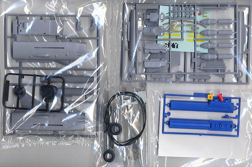 Sky-1 Komatsuzaki Package Ver. (Plastic model) Contents1