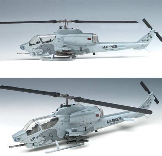 AH-1W スーパーコブラ `NTSアップグレード` (プラモデル) 商品画像1