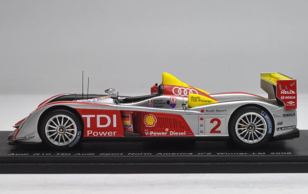 Audi R10 TDI No.2 Winner Le Mans 2008 `10 Years` A.McNish R.Capello T.Kristensen (ミニカー) 商品画像1