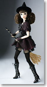 Gothic Dream / Misaki Witchie Witch (Fashion Doll)