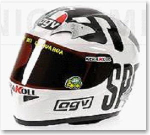 AGV ヘルメット V.ロッシ モトGP フィリップアイランド 2004 (ミニカー)