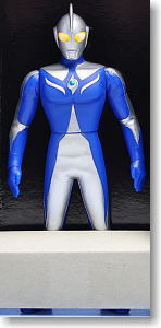 ウルトラヒーローシリーズ31.ウルトラマンコスモス ルナモード (キャラクタートイ)