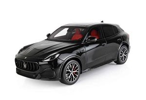 Maserati Grecale Trofeo Black (with Case) (Diecast Car)