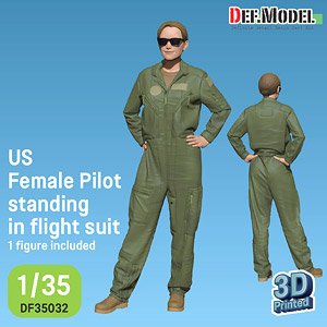 US Female Pilot Standing In Flight Suit (Plastic model)