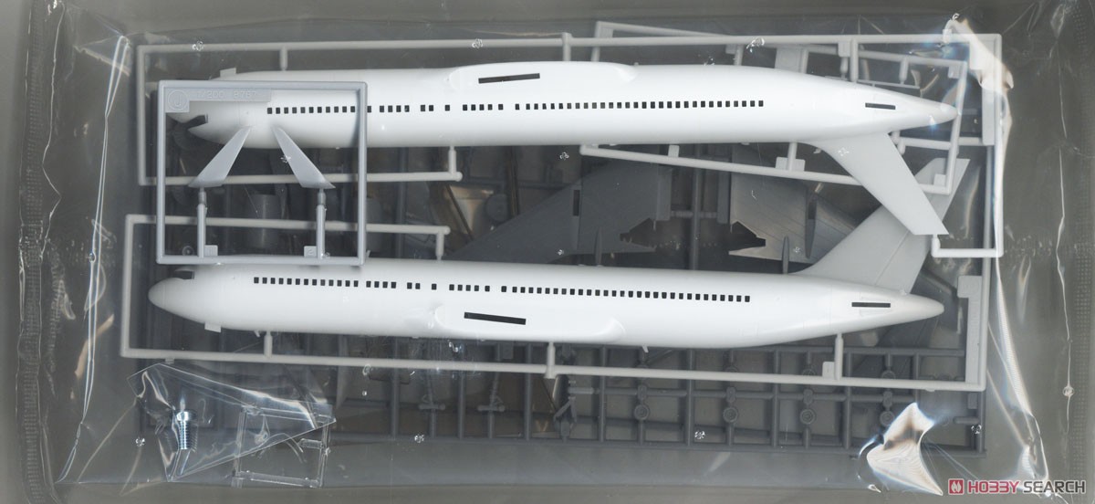 ANA Boeing 767-300 w/winglet `B767 40th Anniversary` (Plastic model) 中身1