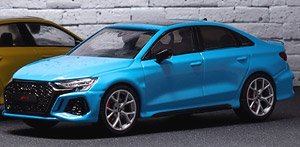 アウディ RS3 2022 ターボ ブルー (ミニカー)
