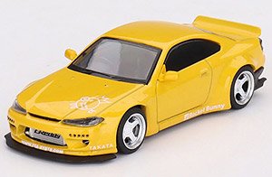 Rocket Bunny Nissan シルビア (S15) イエロー (右ハンドル) (ミニカー)