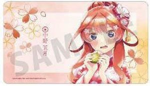 映画『五等分の花嫁』 描き下ろしイラスト 中野五月 桜和装ver. Ani-Art aqua label マルチデスクマット (カードサプライ)