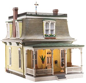 BR4939 (N) Home Sweet Home (Model Train)
