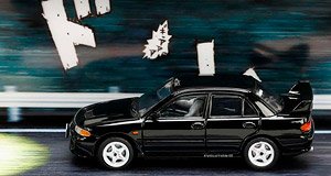 Mitsubishi Lancer RS Evolution III / 頭文字D VS高橋涼介 須藤京一ドライバーフィギュア付き (ミニカー)