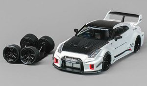 Nissan LB-WORKS 35GT-RR ホワイト/カーボンボンネット (ミニカー)