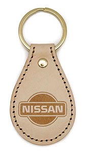 NISSAN ブランドロゴ (1983) 国産レザーキーホルダー (ミニカー)