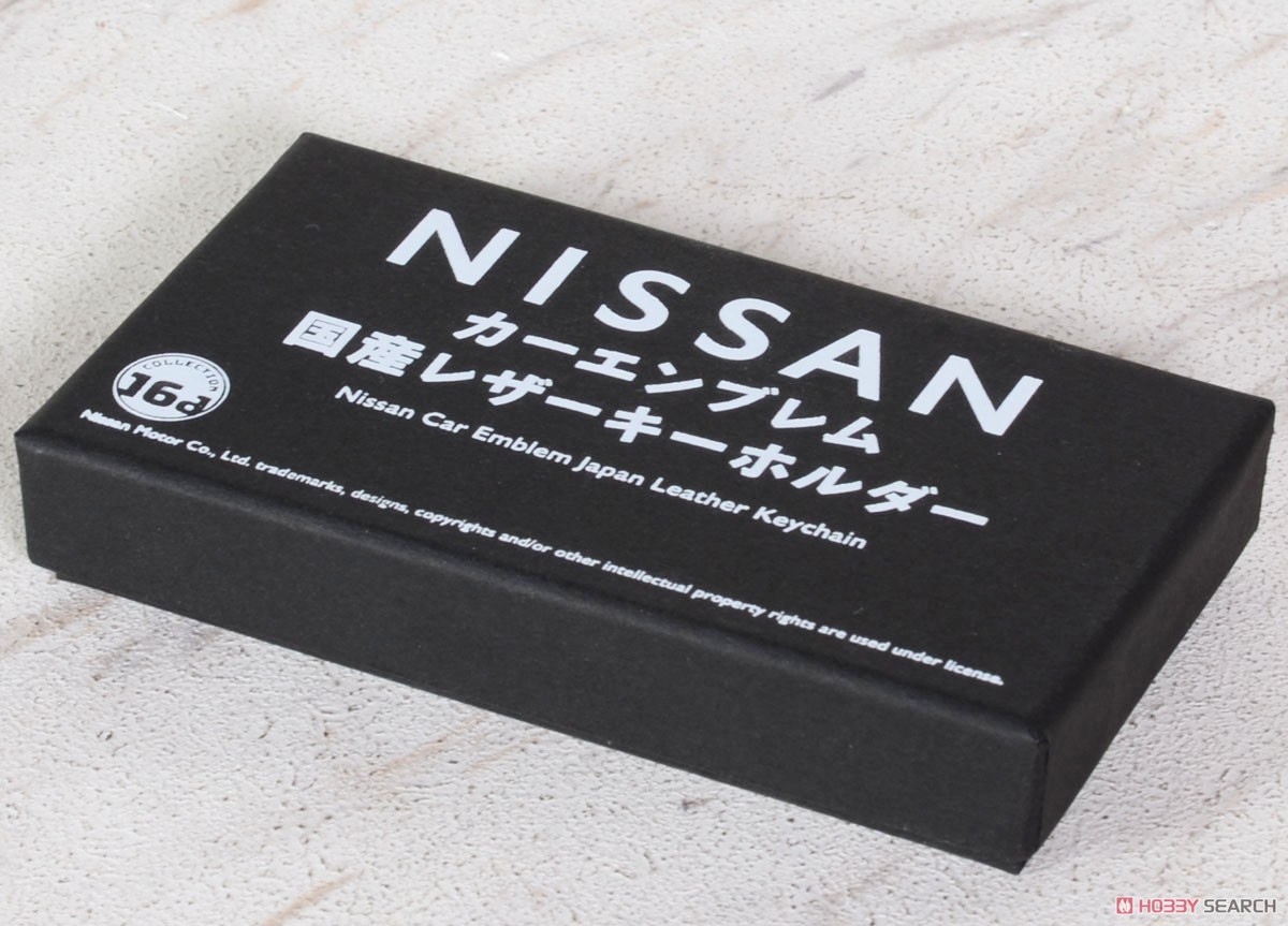 NISSAN スカイライン GT-R (BNR34) エンブレム 国産レザーキーホルダー (ミニカー) パッケージ1