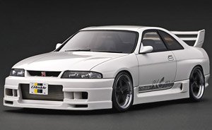 GReddy GT-R (BCNR33) Pearl White (ミニカー)