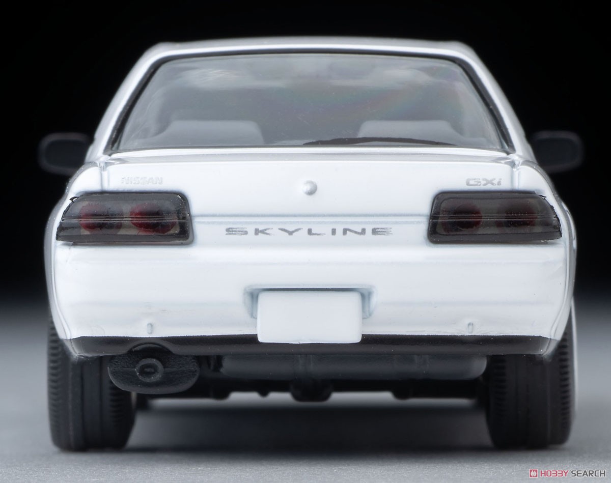 TLV-N194d Nissan Skyline 4 Door Sports Sedan GXi Type X (White) 1992 (Diecast Car) Item picture6