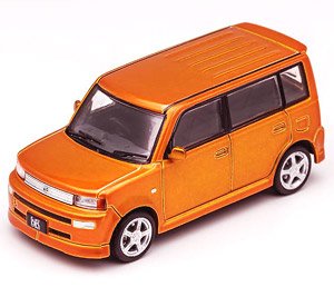 トヨタ bB (RHD) オレンジ (ミニカー)