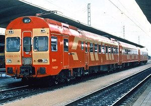RENFE, EMU class 444, red-yellow livery, ep. IV w/DCC sound decoder ★外国形モデル (鉄道模型)