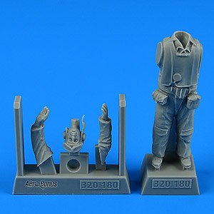 US Marine Corps WWII Pilot (Plastic model)