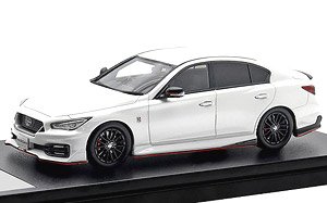 NISSAN SKYLINE NISMO (2023) ブリリアントホワイトパール (ミニカー)