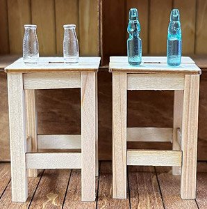 1/12 Hot Spring Inn Chair (w/2 Piece Milk Bottles,2 Piece Ramune Bottles) (Fashion Doll)