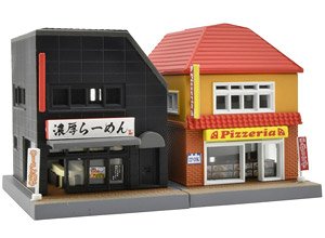 The Building Collection 108-3 Store in front of a station C3 (Model Train)
