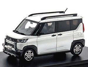 MITSUBISHI DELICA MINI T Premium (2023) White Pearl (Diecast Car)