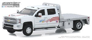 Dually Drivers Series 2 2018 Chevrolet Silverado 3500 Dually Flatbed - USA-1 (ミニカー)