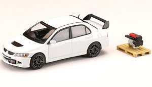 三菱 ランサーエボリューション 8 MR GSR エンジンディスプレイモデル付き ホワイトソリッド (ミニカー)