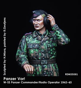 Panzer Vor! W-SS tank Commander/Radio Operator 1943-45. (Plastic model)