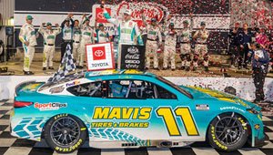 MAVIS TIRES & BRAKES 2024 Toyota Camry XSE Denny Hamlin #11 Richmond Winner (Diecast Car)