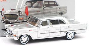 紅旗 ホンチー CA72 シルバー (ミニカー)