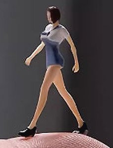 制服を着た脚の長い女性 (ミニカー)