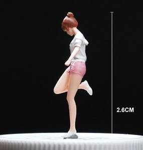pink shorts women (Diecast Car)