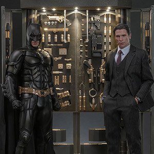 【銀行振込前入金】 【ムービー・マスターピース】 『ダークナイト』 1/6スケールフィギュア バットスーツ格納庫＆ブルース・ウェイン(2.0版) (完成品)