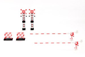 16番(HO) プラスチックキット 踏切 [ポップな異世界シリーズ] (赤×白) (組み立てキット) (鉄道模型)