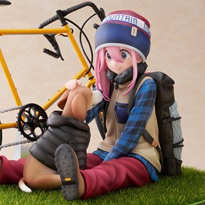 Nadeshiko Kagamihara (PVC Figure)