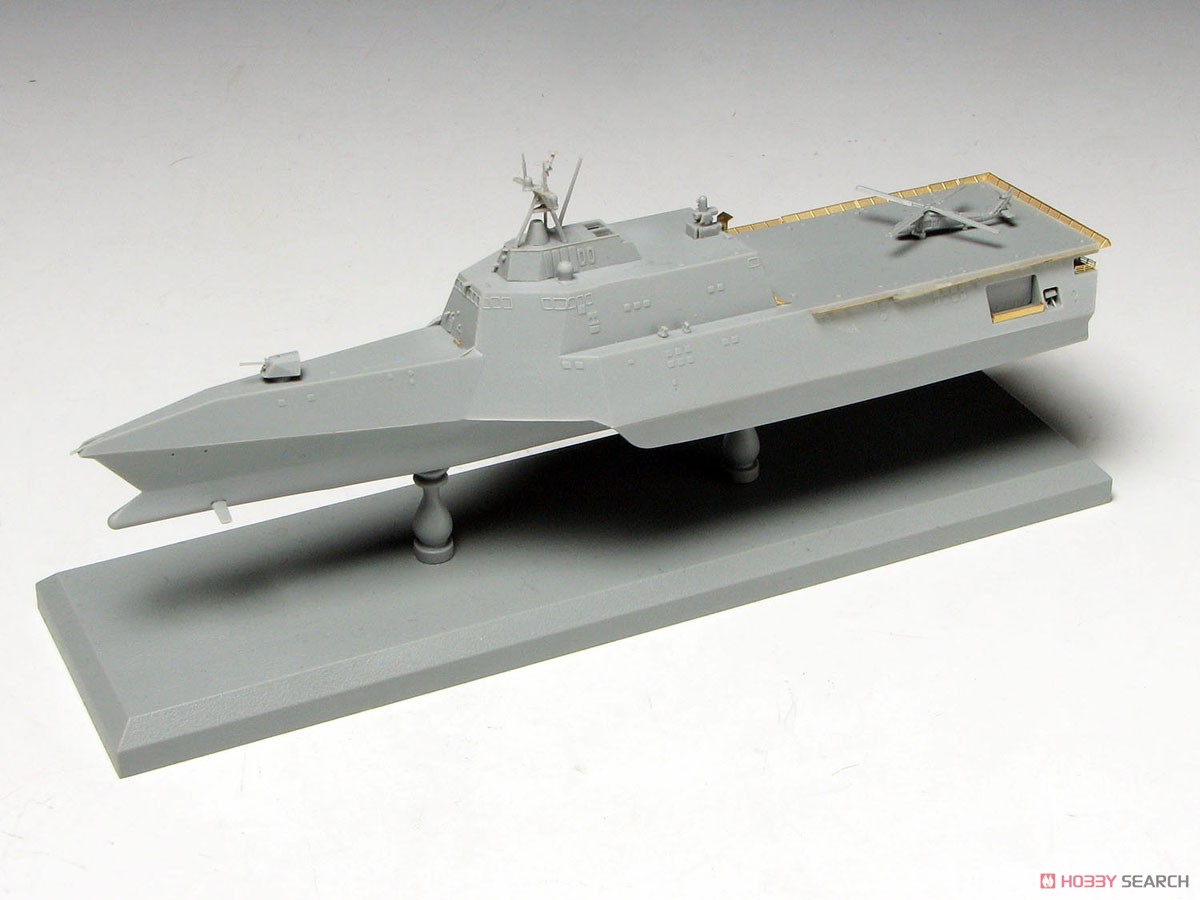 現用アメリカ海軍 沿海域戦闘艦 インディペンデンス LCS-2 (プラモデル) 商品画像1