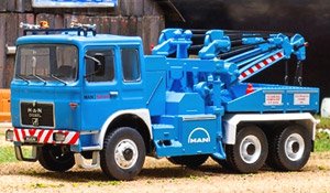 MAN F8 レッカー車 ブルー (ミニカー)