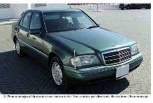MB Cクラス 1993 マラカイトグリーン (ミニカー)