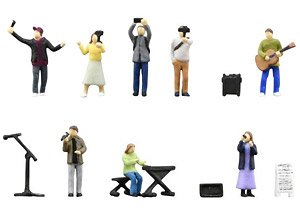 Visual Scene Accessory 142 People in Front of the Station (Model Train)