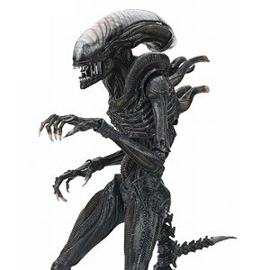 Alien: Romulus/ Scorched Xenomorph Ultimate 7inch Action Figure (Completed)