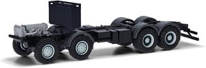 (HO) Truck Chassis 4-axle (8x8) Iveco Trakker Military (2 Pieces) [Fahrgestell LKW 4achs (8x8) Iveco Trakker] (Model Train)