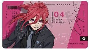 TVアニメ『ブルーロック』 描き下ろし 千切豹馬 スーツモデルver. マルチデスクマット (カードサプライ)